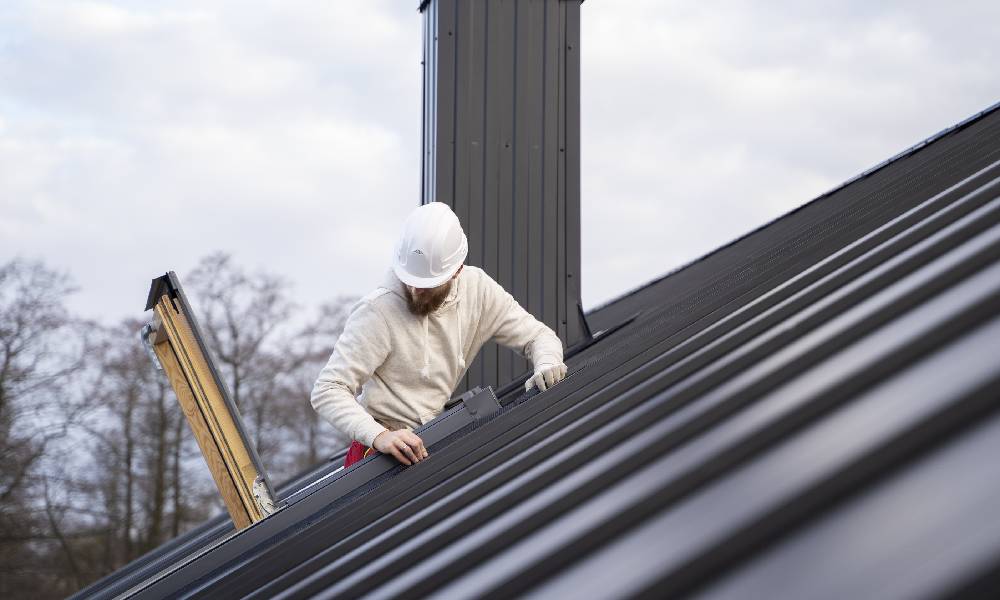 Roofing Professionals Ensure Safety 